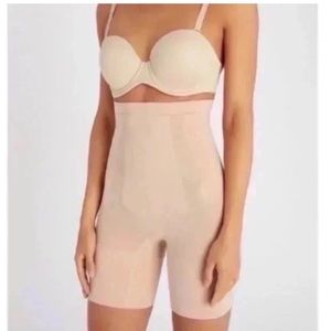 SPANX OnCore Mid-Thigh High Waisted Short in Soft Nude Size Medium NWOT